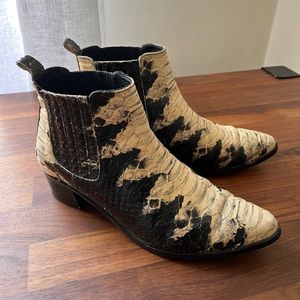 Breaking Hearts & Burning Rubber (Modern Vice)  New Mexico Snakeskin Boots Sz 8